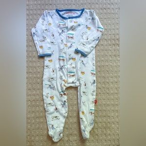 Magnetic Me Footie - size 6-9 months - 16-19lbs